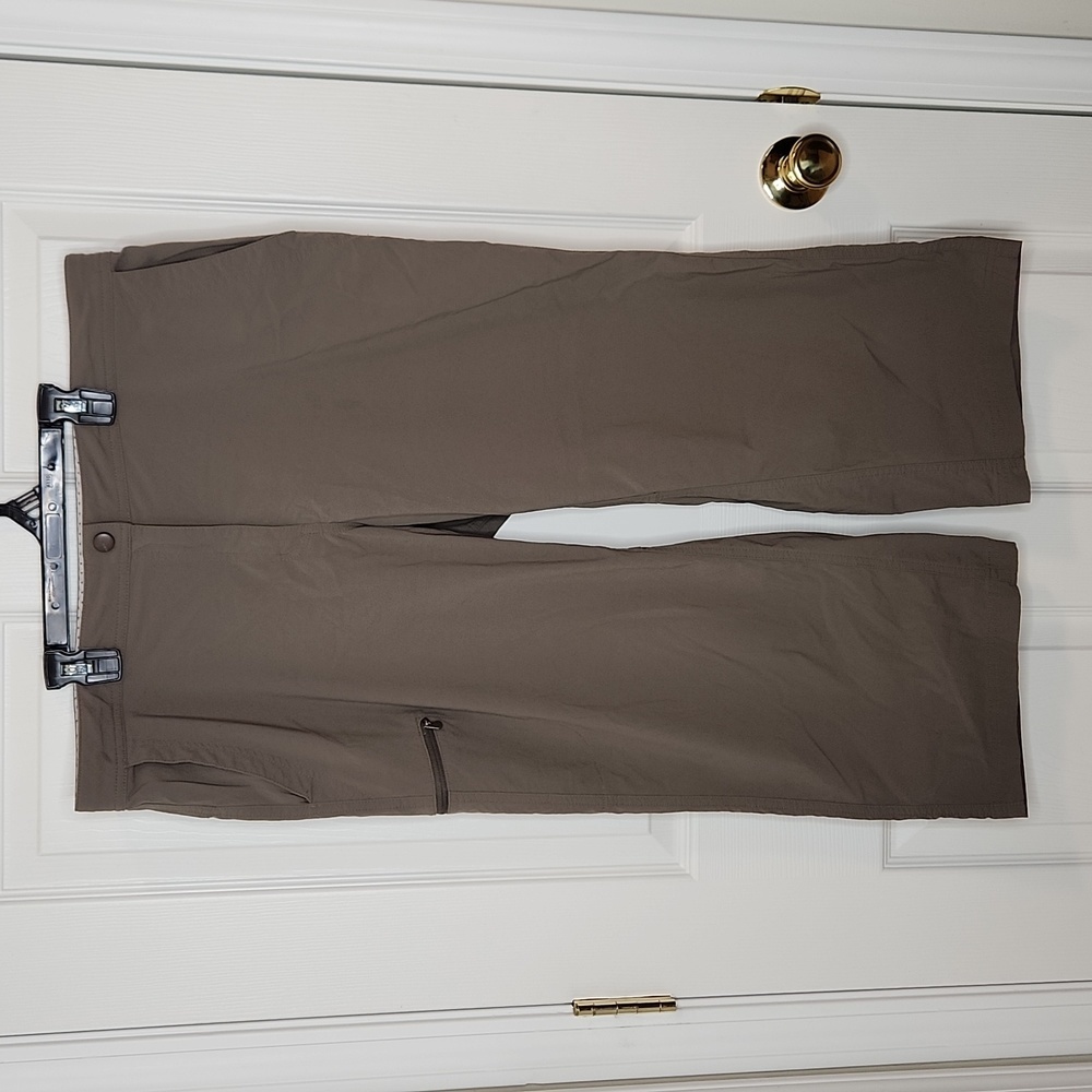 L.L. Bean crop capri cargo hiking pants nylon spandex size 16